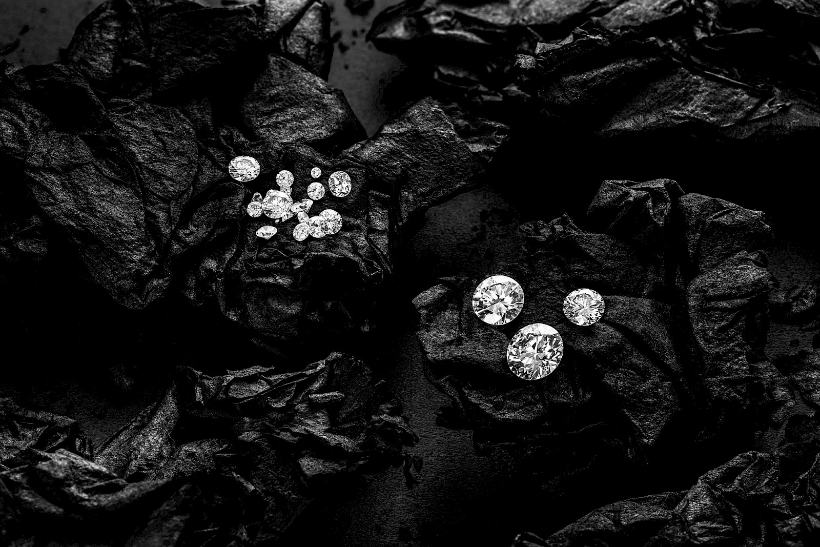 Imagefotografie von Münzen und Goldbarren zum Thema Kohle